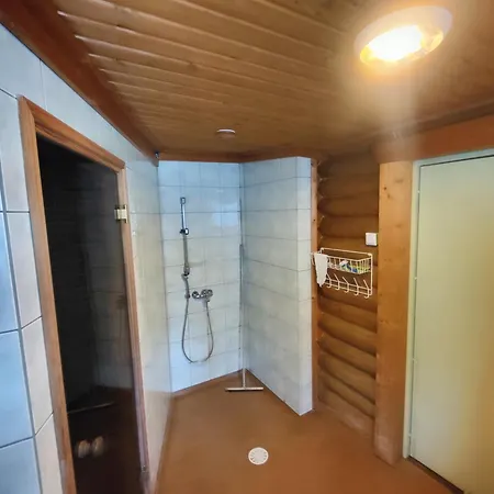 Kalliorinteen Moekit Lehtipirtti Σαλέ