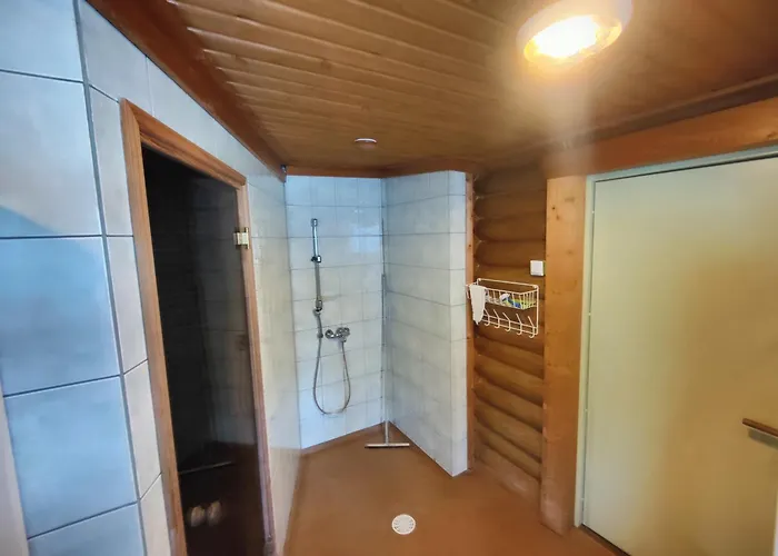 Kalliorinteen Moekit Lehtipirtti Шале