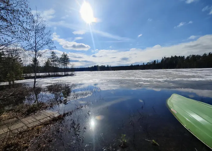 Kalliorinteen Moekit Lehtipirtti Тёуся