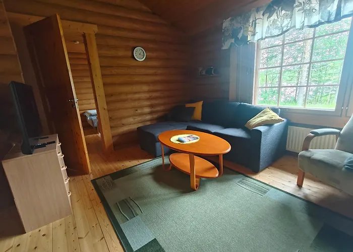 Kalliorinteen Moekit Lehtipirtti Шале